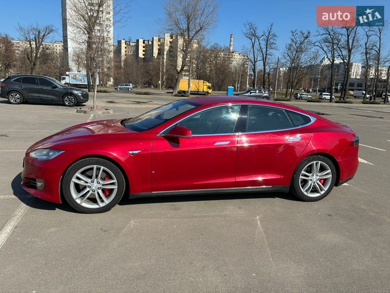 Ліфтбек Tesla Model S 2015 в Києві фото 3 Ліфтбек Tesla Model S 2015 в Києві