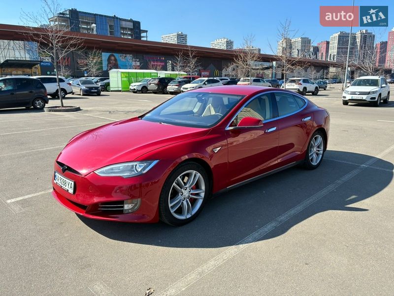 Tesla Model S 2015 Tesla Model S 2015