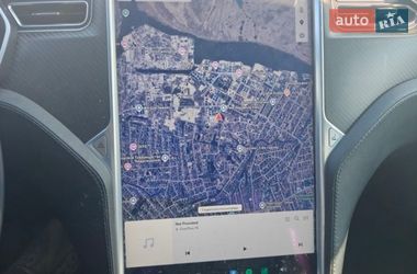 Ліфтбек Tesla Model S 2017 в Києві