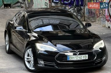 Ліфтбек Tesla Model S 2014 в Одесі
