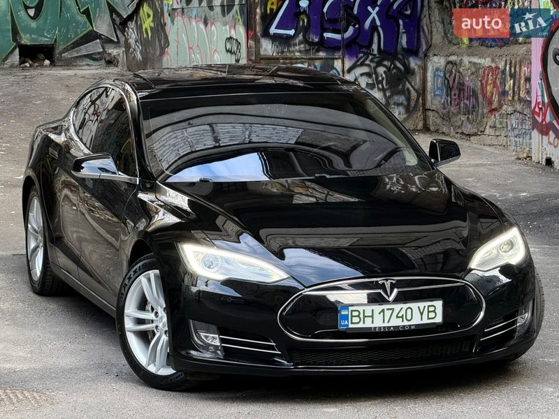 Лифтбек Tesla Model S 2014 в Одессе фото 13 Лифтбек Tesla Model S 2014 в Одессе