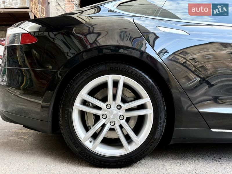 Лифтбек Tesla Model S 2014 в Одессе фото 33 Лифтбек Tesla Model S 2014 в Одессе
