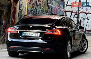 Ліфтбек Tesla Model S 2014 в Одесі