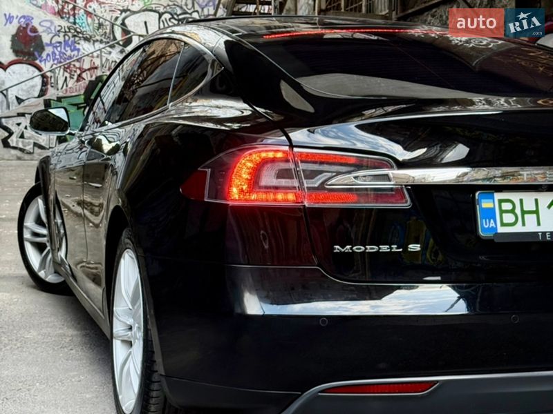 Лифтбек Tesla Model S 2014 в Одессе фото 51 Лифтбек Tesla Model S 2014 в Одессе