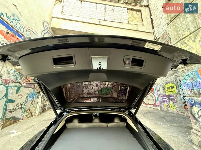 Лифтбек Tesla Model S 2014 в Одессе фото 54 Лифтбек Tesla Model S 2014 в Одессе