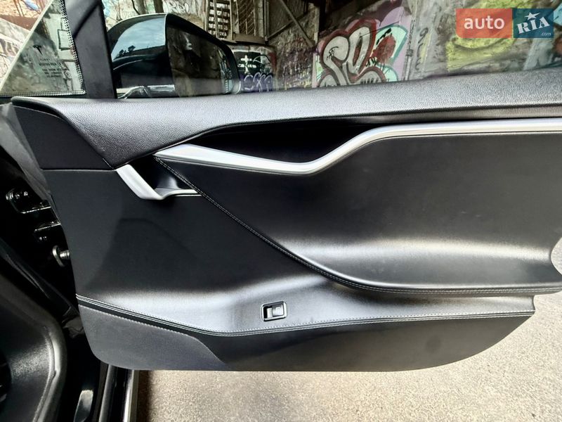 Лифтбек Tesla Model S 2014 в Одессе фото 80 Лифтбек Tesla Model S 2014 в Одессе