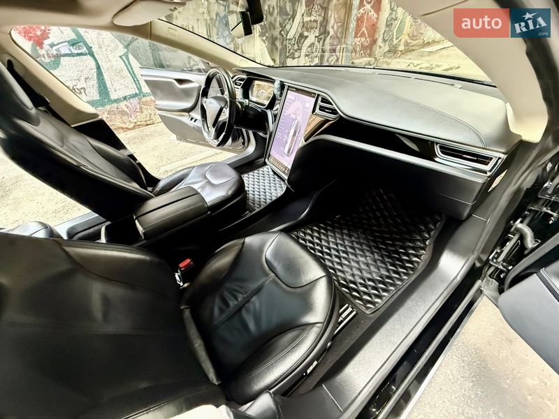 Лифтбек Tesla Model S 2014 в Одессе фото 82 Лифтбек Tesla Model S 2014 в Одессе
