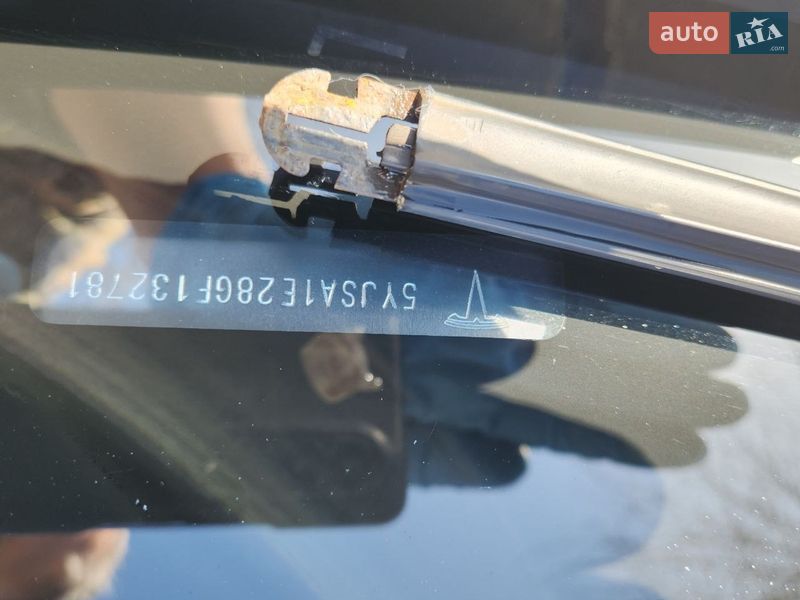 Лифтбек Tesla Model S 2016 в Киеве фото 8 Лифтбек Tesla Model S 2016 в Киеве