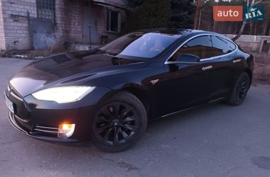 Ліфтбек Tesla Model S 2013 в Києві