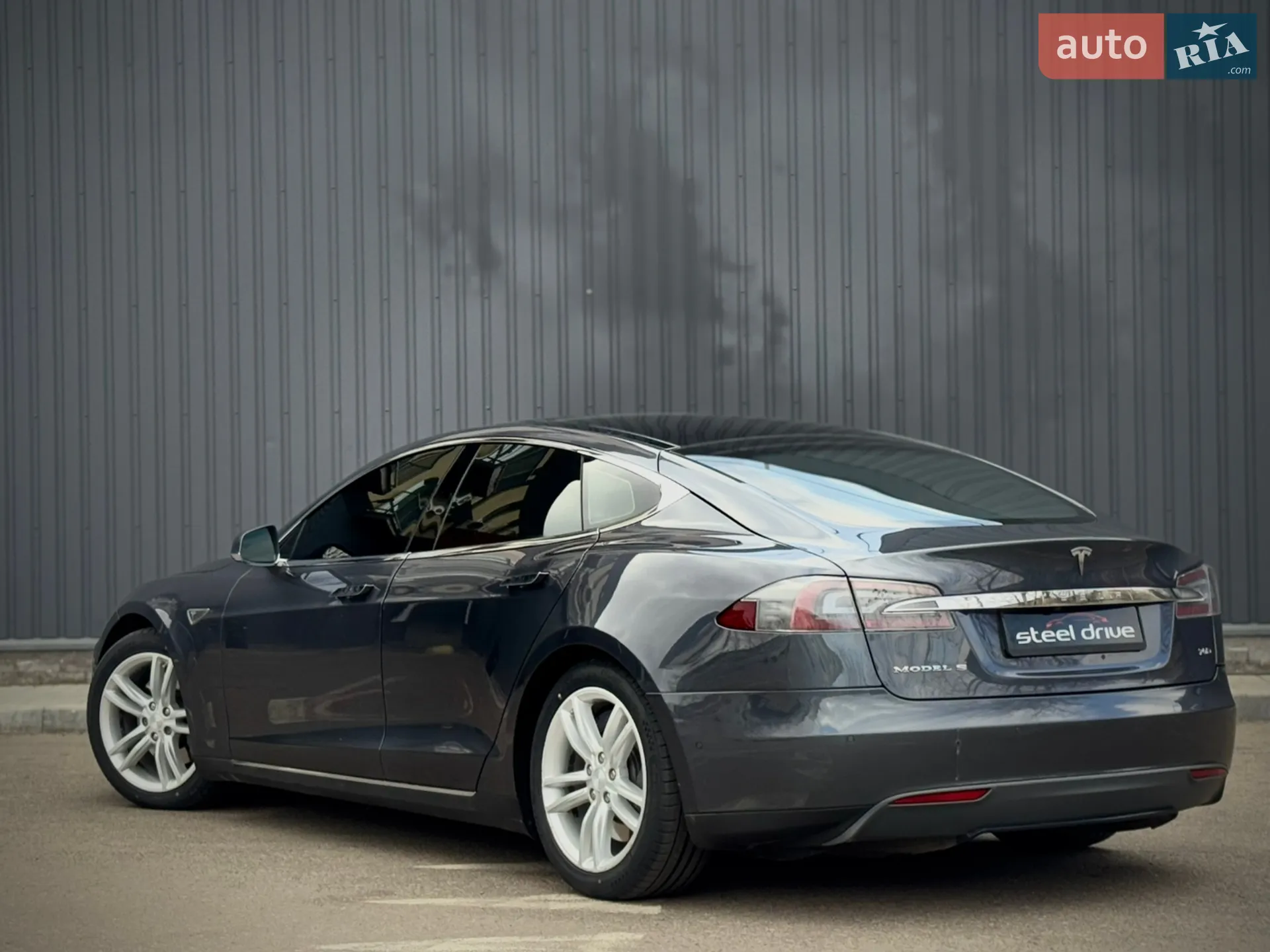 2015 Tesla Model S - мініатюра 9