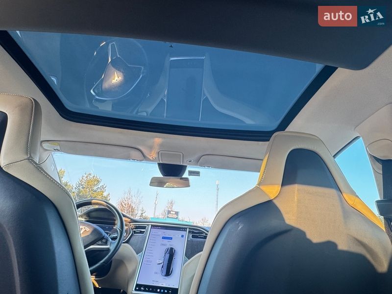 Лифтбек Tesla Model S 2014 в Киеве фото 13 Лифтбек Tesla Model S 2014 в Киеве