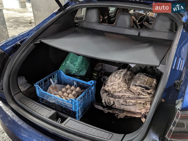 Лифтбек Tesla Model S 2016 в Луцке фото 16 Лифтбек Tesla Model S 2016 в Луцке