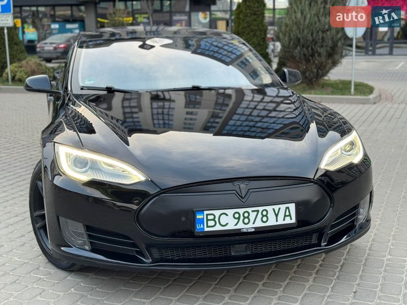 Лифтбек Tesla Model S 2015 в Львове фото 10 Лифтбек Tesla Model S 2015 в Львове