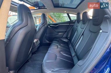 Ліфтбек Tesla Model S 2016 в Києві
