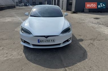 Ліфтбек Tesla Model S 2018 в Софіївській Борщагівці