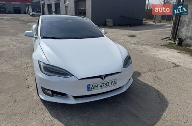 Ліфтбек Tesla Model S 2018 в Софіївській Борщагівці