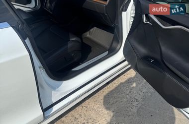 Ліфтбек Tesla Model S 2018 в Софіївській Борщагівці