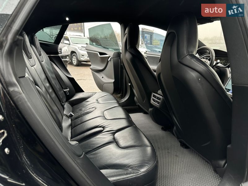 Лифтбек Tesla Model S 2014 в Харькове фото 18 Лифтбек Tesla Model S 2014 в Харькове