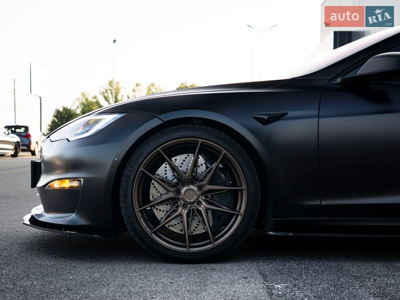 Лифтбек Tesla Model S 2021 в Киеве