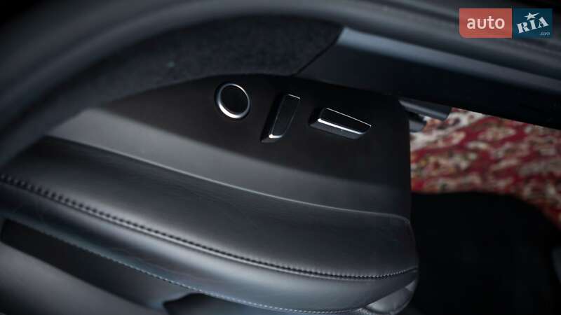 Лифтбек Tesla Model S 2021 в Киеве