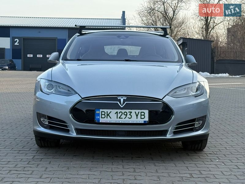 Ліфтбек Tesla Model S 2014 в Рівному фото 4 Ліфтбек Tesla Model S 2014 в Рівному