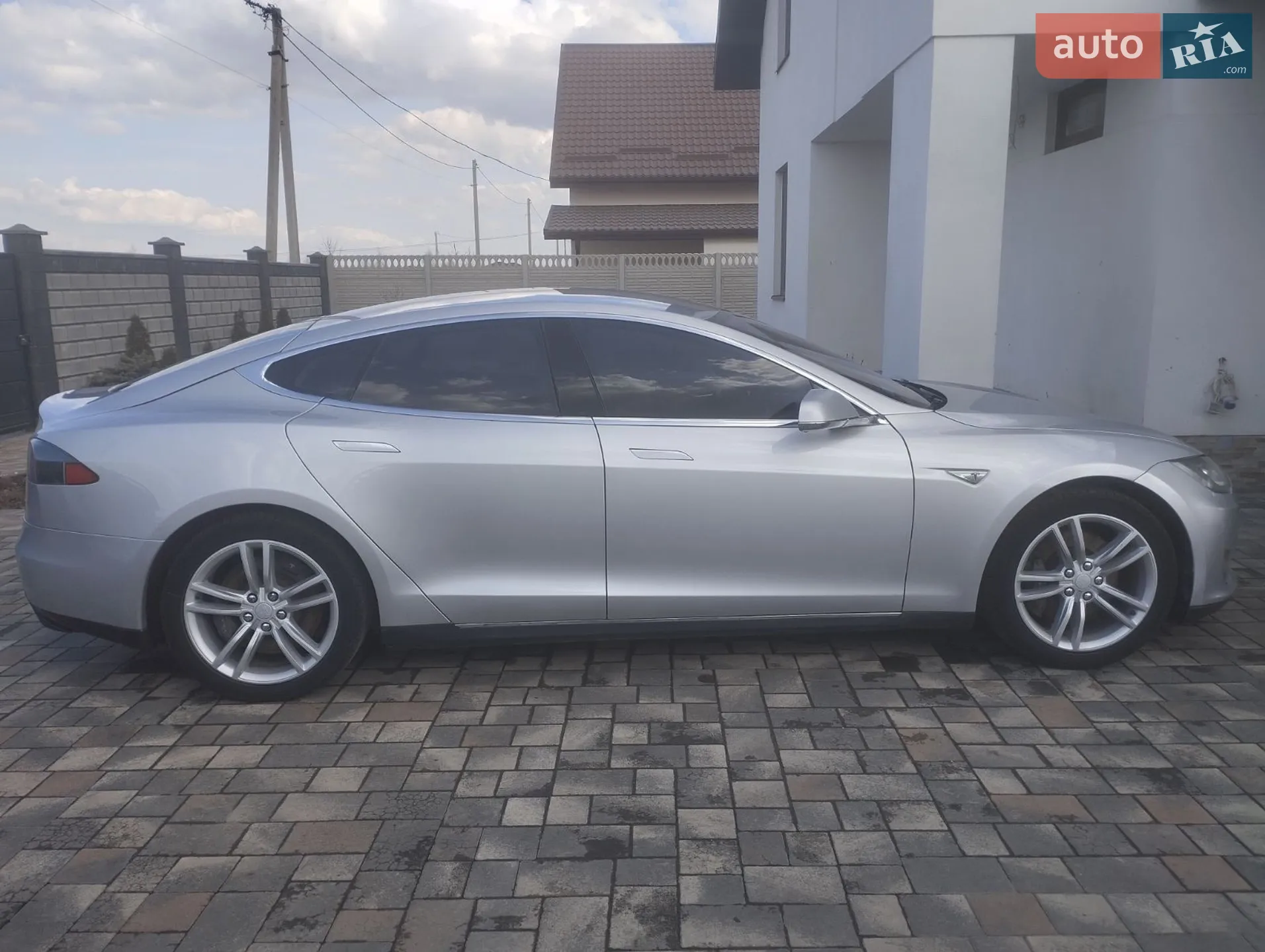 2013 Tesla Model S - мініатюра 2