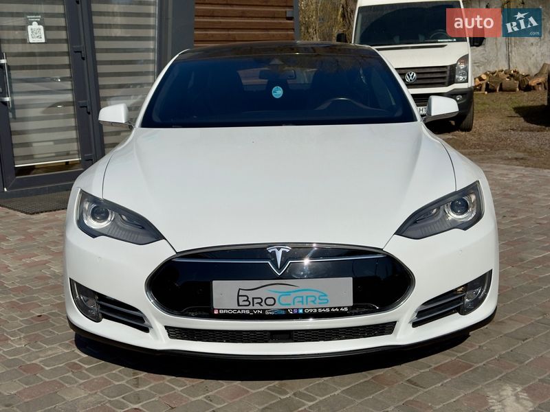 Лифтбек Tesla Model S 2015 в Виннице фото 8 Лифтбек Tesla Model S 2015 в Виннице