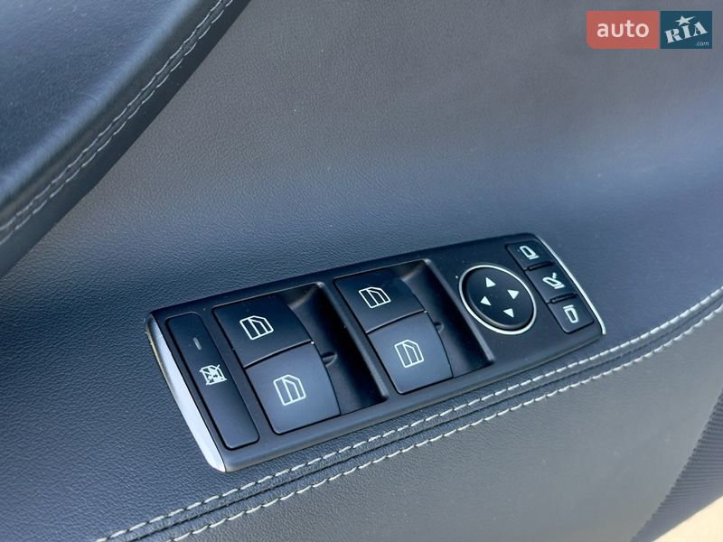 Лифтбек Tesla Model S 2015 в Виннице фото 12 Лифтбек Tesla Model S 2015 в Виннице