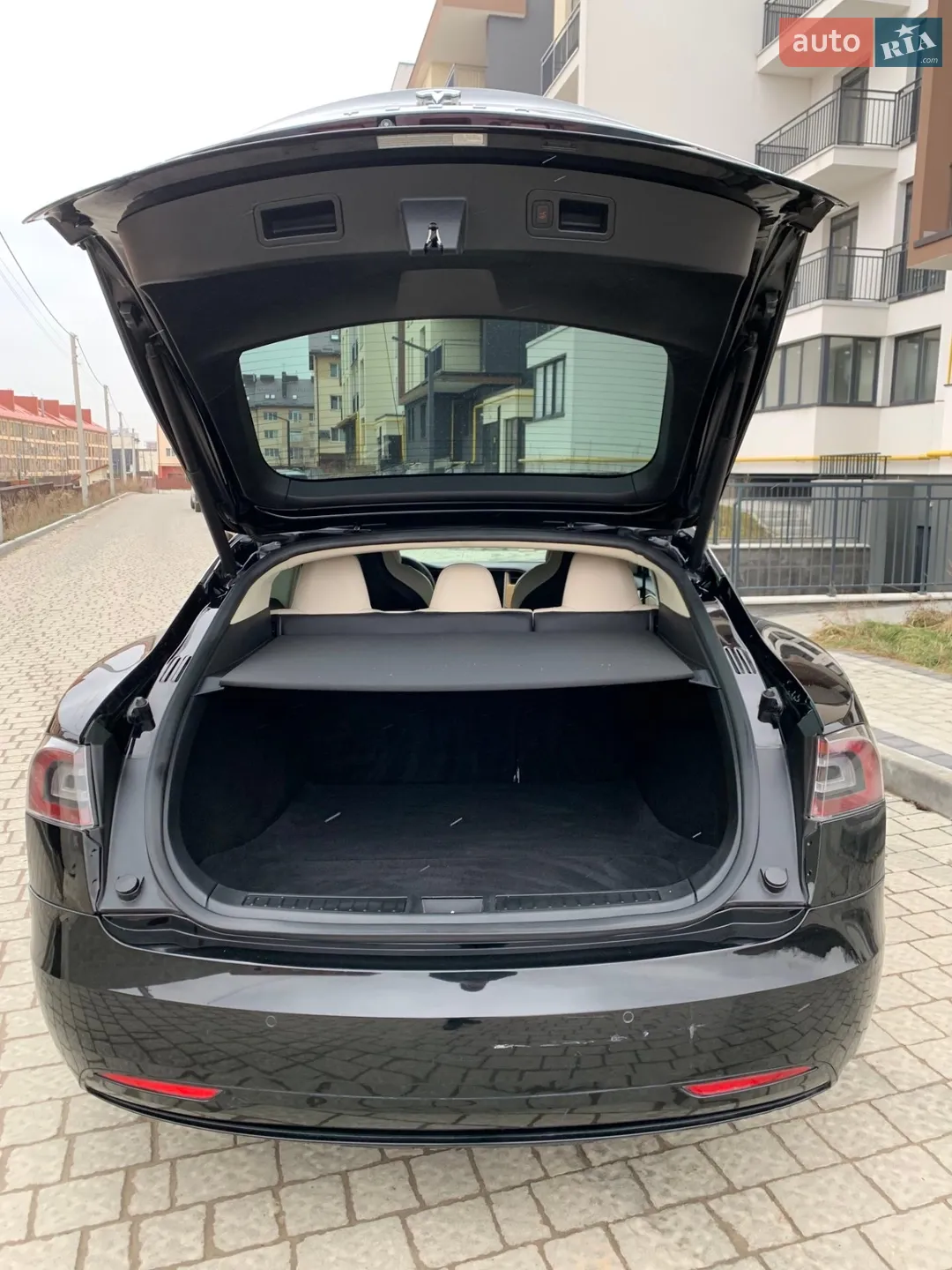 2019 Tesla Model S - мініатюра 4