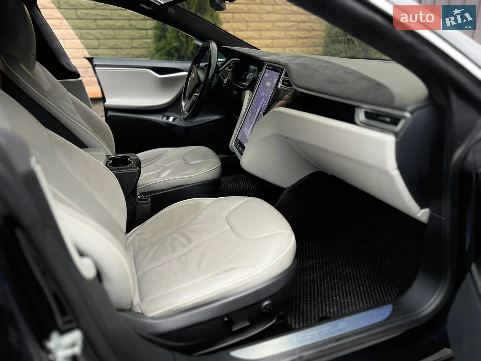 2014 Tesla Model S - мініатюра 16