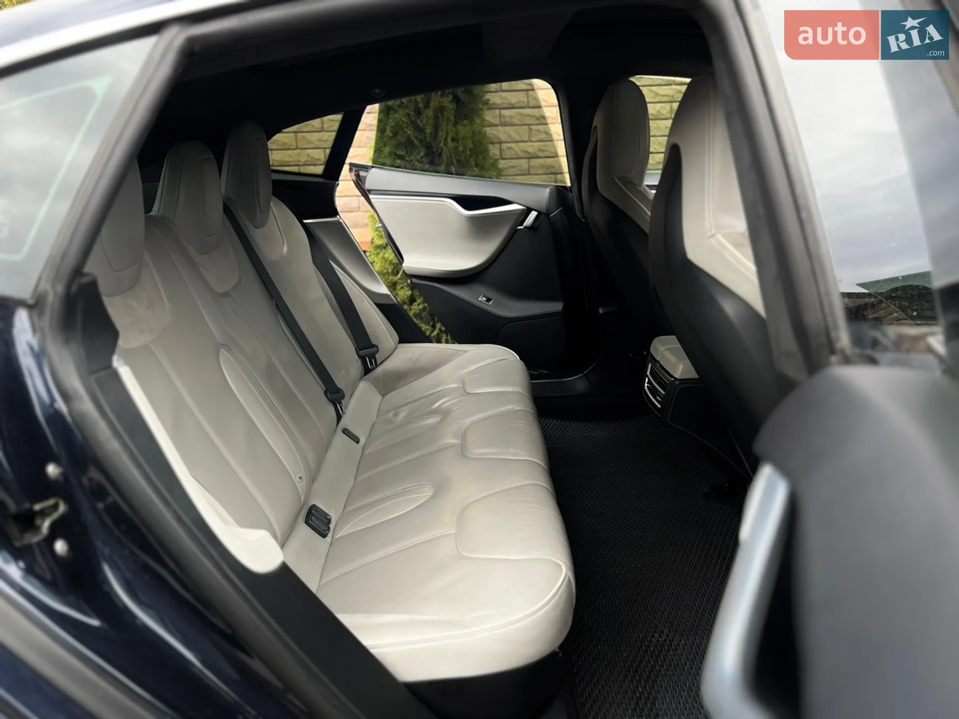 2014 Tesla Model S - мініатюра 20