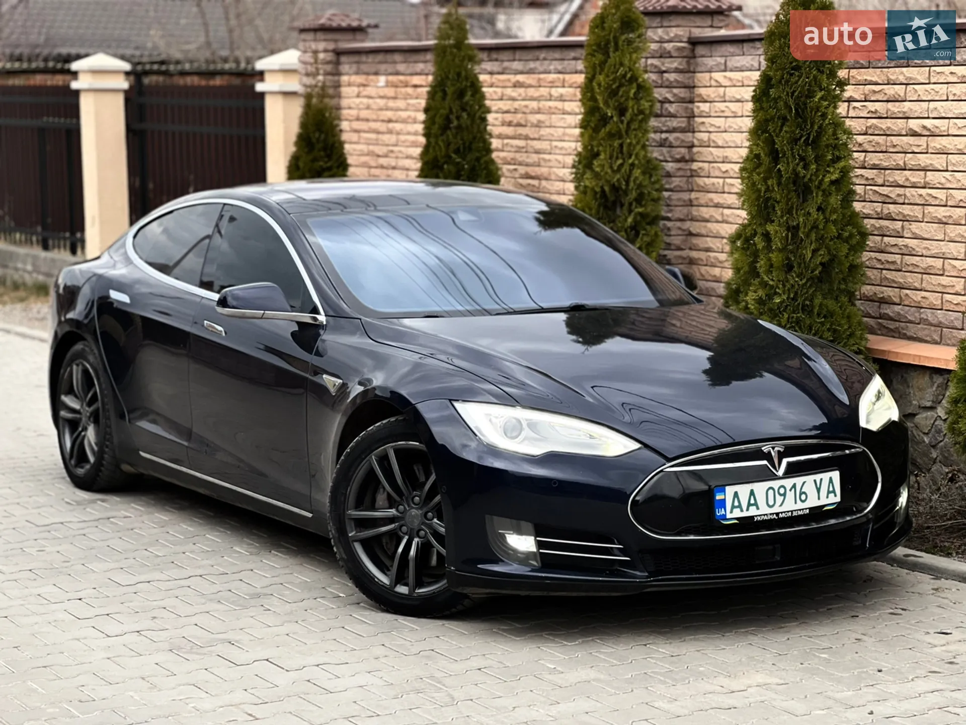 2014 Tesla Model S - мініатюра 23