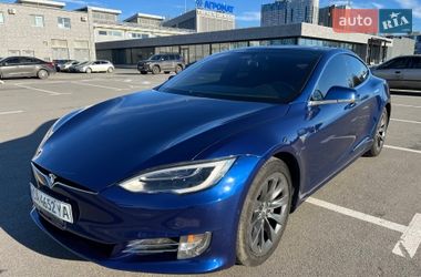 Лифтбек Tesla Model S 2017 в Киеве