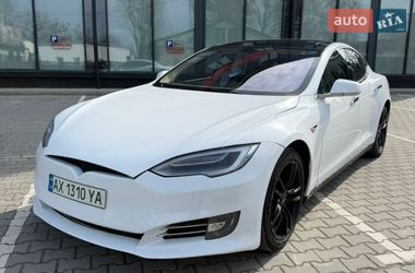 Лифтбек Tesla Model S 2013 в Львове