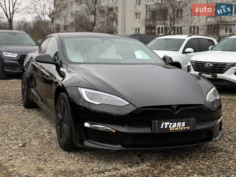 Лифтбек Tesla Model S 2023 в Стрые