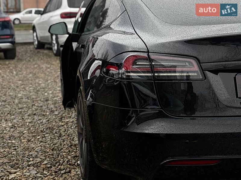 Лифтбек Tesla Model S 2023 в Стрые