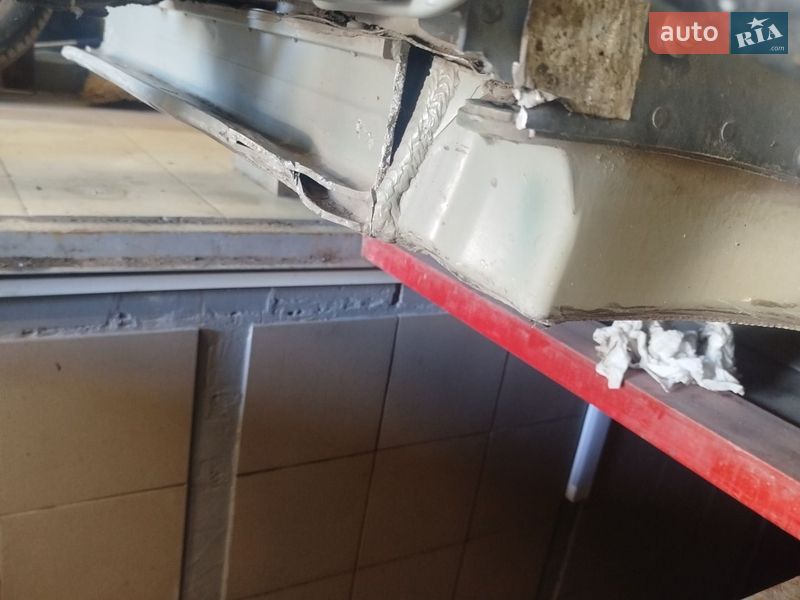 Ліфтбек Tesla Model S 2016 в Теплодарі фото 23 Ліфтбек Tesla Model S 2016 в Теплодарі