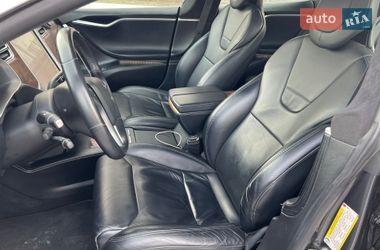 Лифтбек Tesla Model S 2017 в Киеве