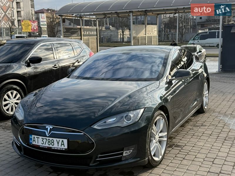 Tesla Model S 2013 Tesla Model S 2013