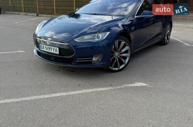 Ліфтбек Tesla Model S 2015 в Олександрії