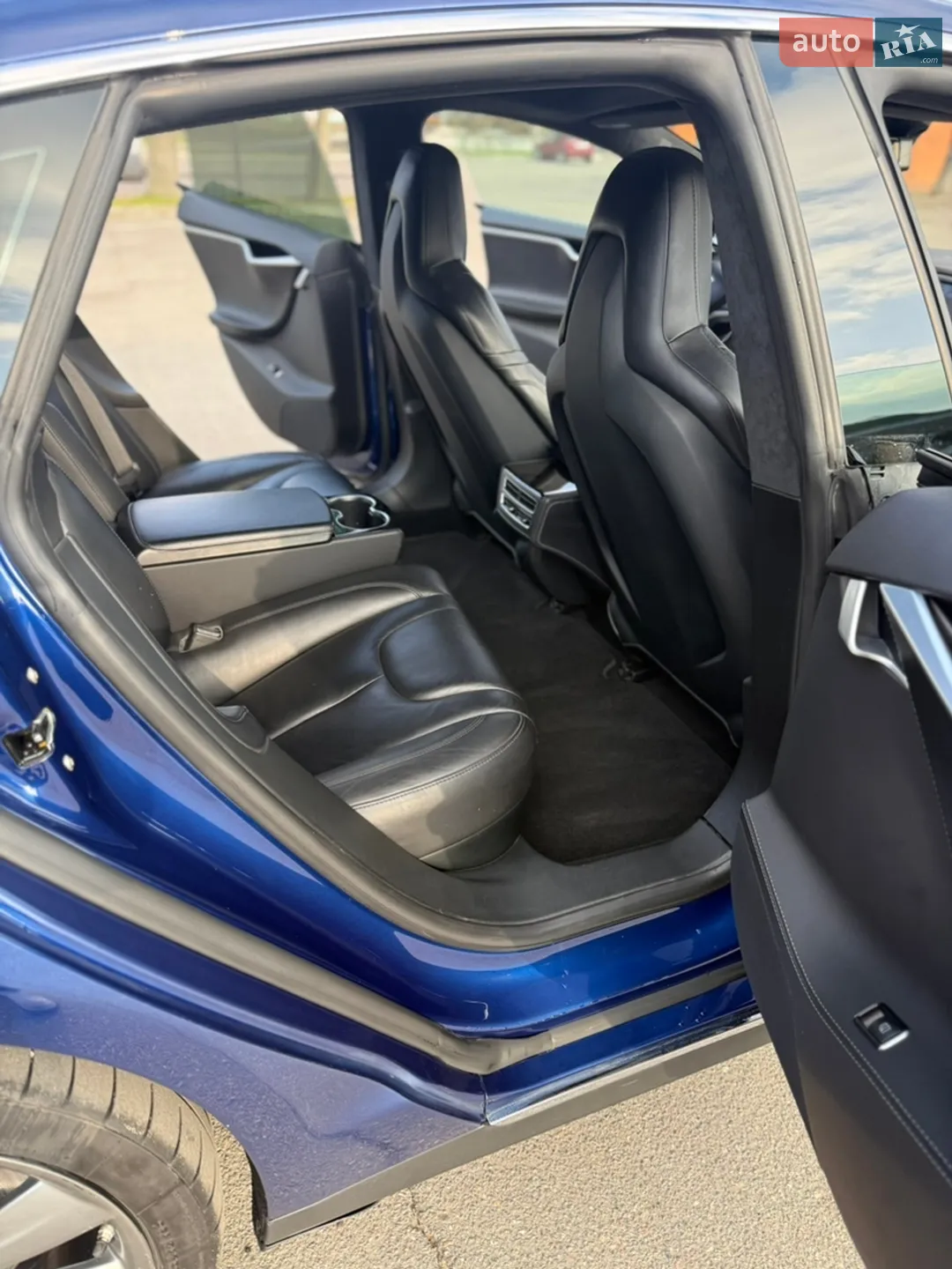 2015 Tesla Model S - мініатюра 12