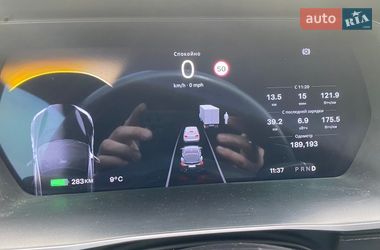 Ліфтбек Tesla Model S 2018 в Львові