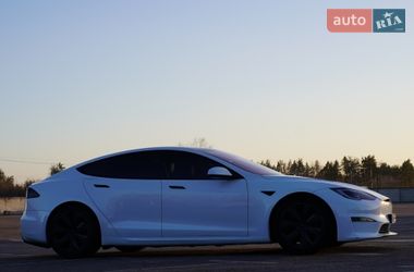 Лифтбек Tesla Model S 2023 в Киеве