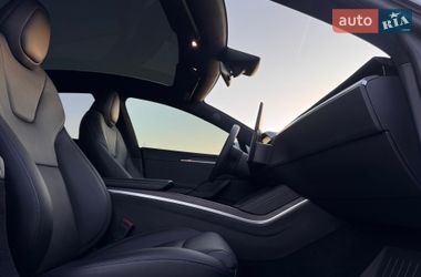 Лифтбек Tesla Model S 2023 в Киеве