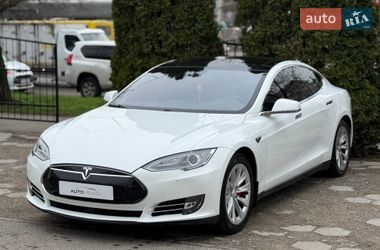 Лифтбек Tesla Model S 2015 в Одессе