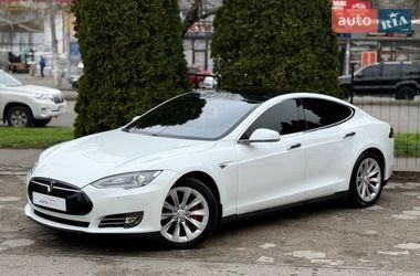 Лифтбек Tesla Model S 2015 в Одессе