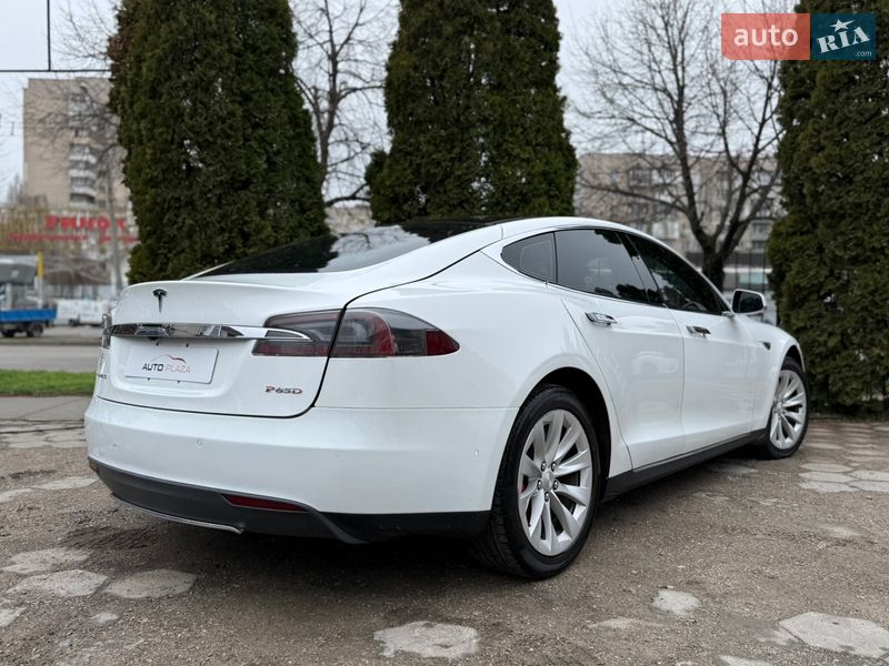 Лифтбек Tesla Model S 2015 в Одессе