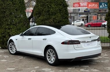 Лифтбек Tesla Model S 2015 в Одессе