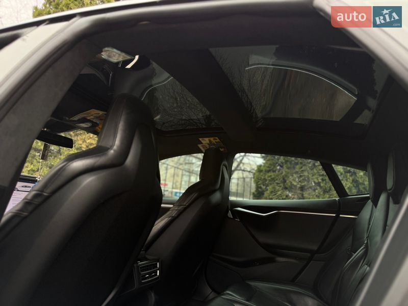 Лифтбек Tesla Model S 2015 в Одессе