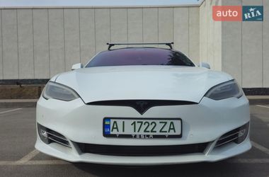 Лифтбек Tesla Model S 2017 в Украинке